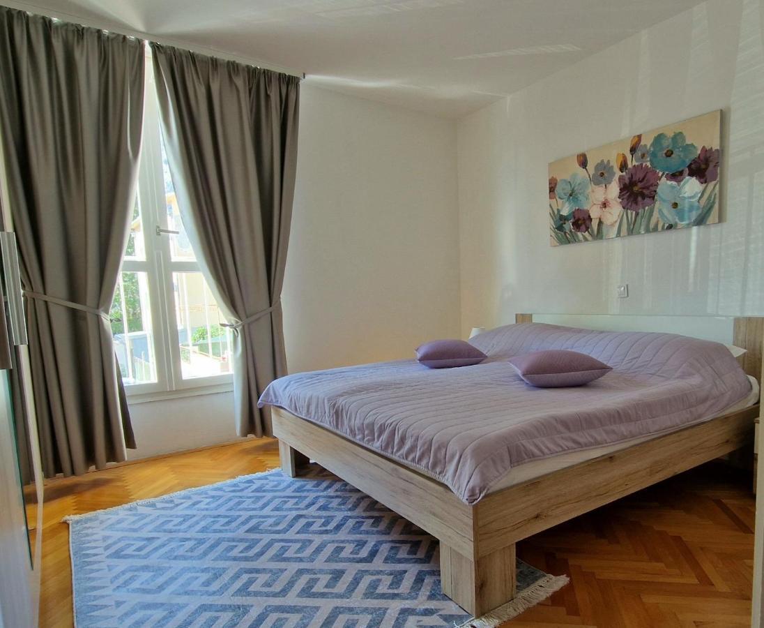 Apartment Dina Omis Exterior photo